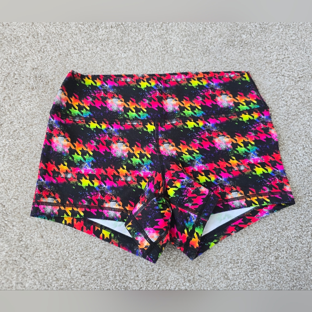 NWT Peachy Athletic Hello, Houndstooth! Peach Perfect Athletic Shorts Sz Medium